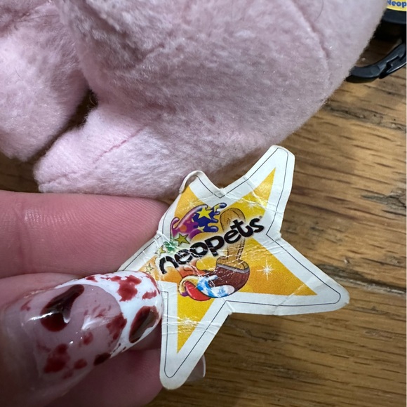 Neopets McDonald’s 2005 Pink Kacheek Plush Clip - Picture 2 of 6